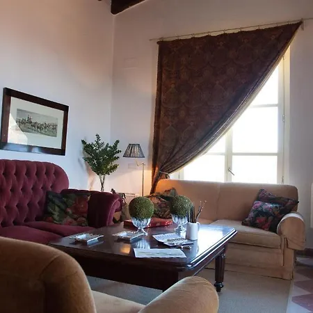 La Carrena Hotel *
